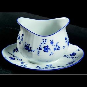 Noritake Chinaware “Elegance in Blue” gravyboat